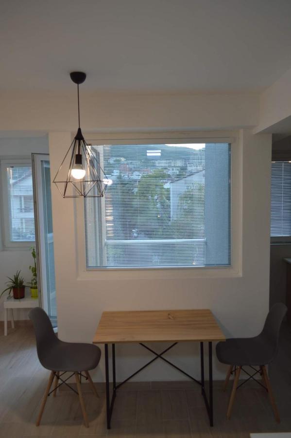 Studio Close To Town Centar سكوبجي المظهر الخارجي الصورة